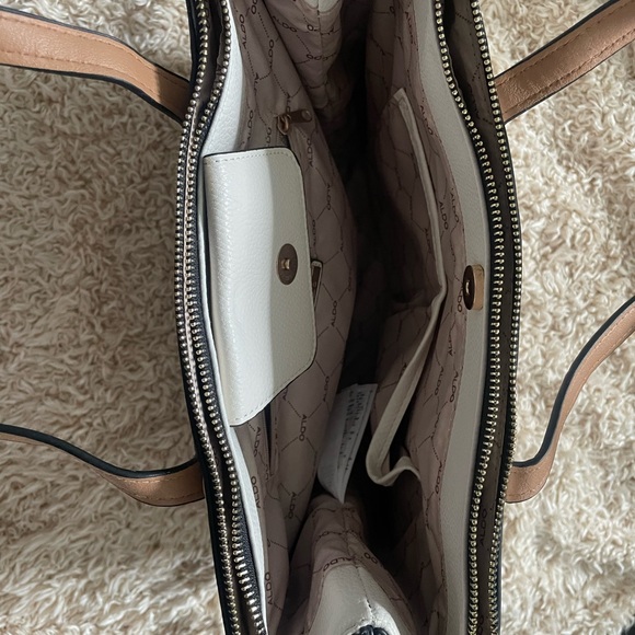 Aldo cream and tan purse - Picture 5 of 9